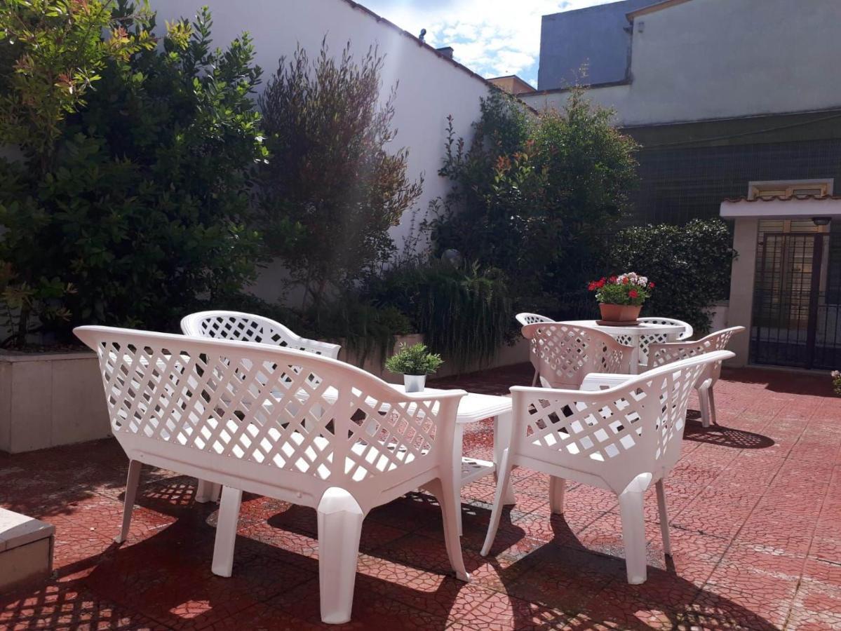 Il Giardino Di Niu Panzió Palombaio Kültér fotó